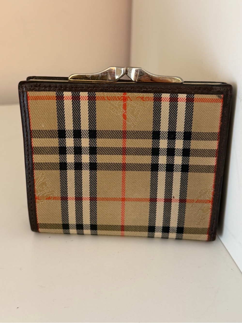 Burberry Vintage Check Kiss Lock Wallet - Picture 3 of 11